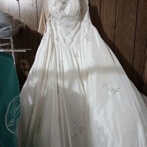 Wedding/prom/homecoming dress